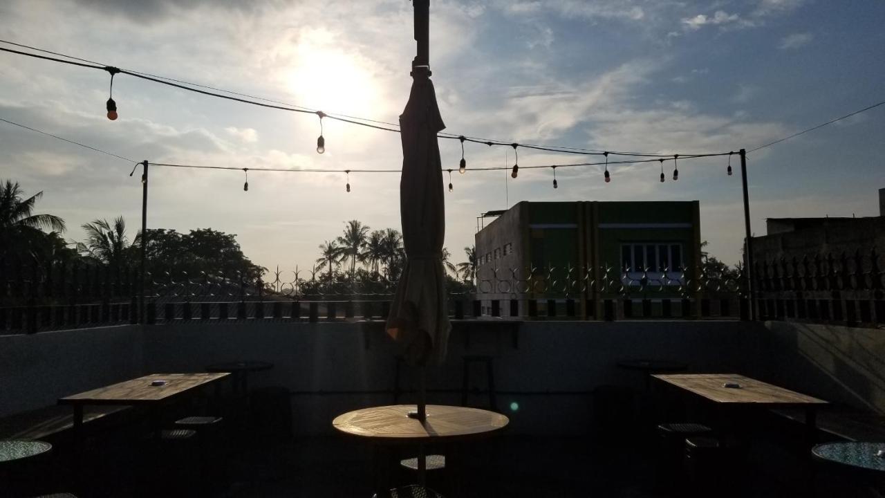 Coffeebunk Hostel Тангеранг Экстерьер фото