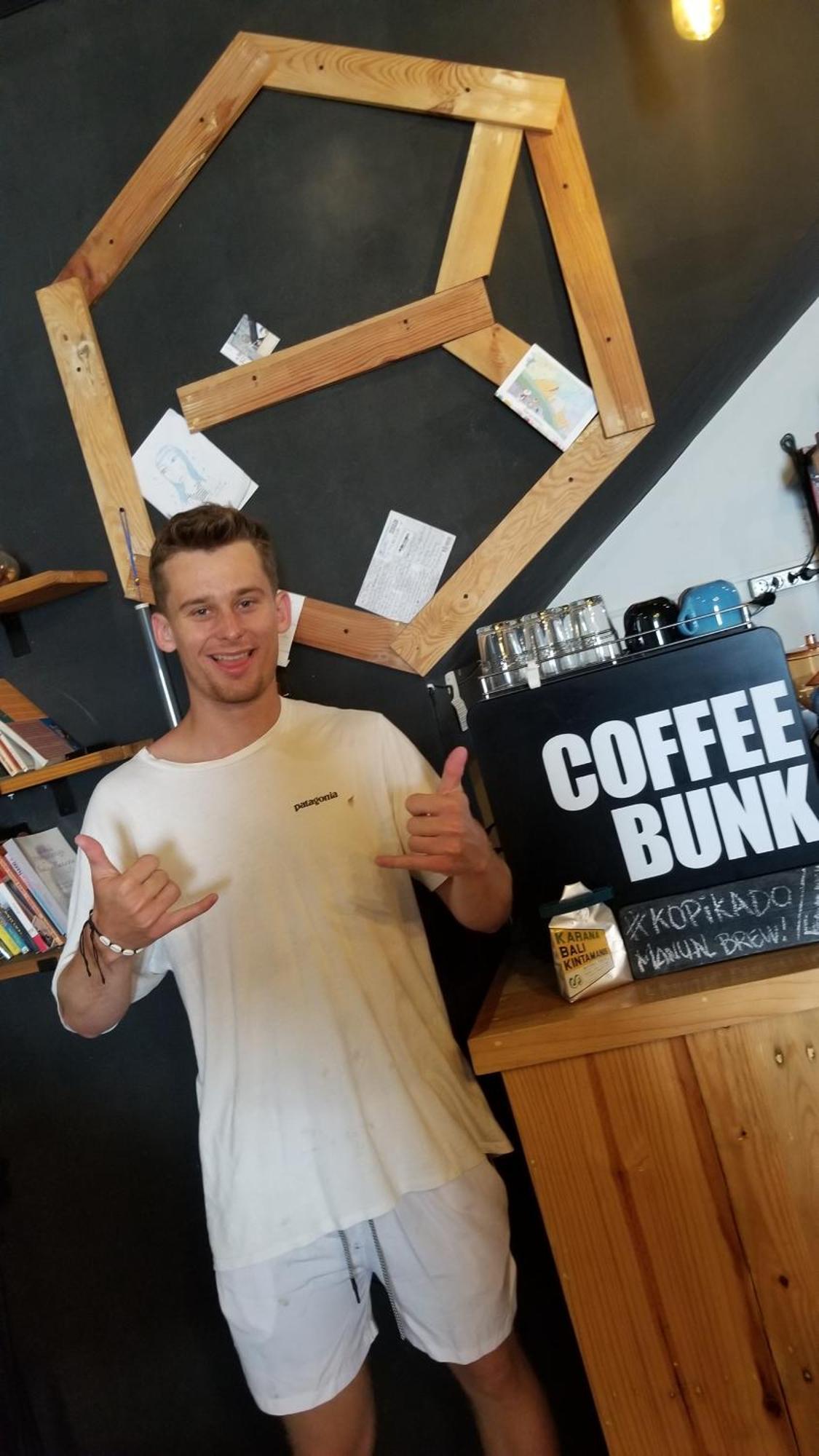 Coffeebunk Hostel Тангеранг Экстерьер фото