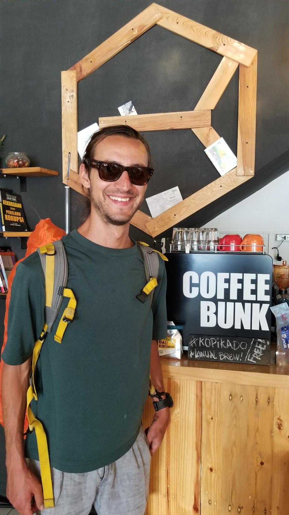 Coffeebunk Hostel Тангеранг Экстерьер фото