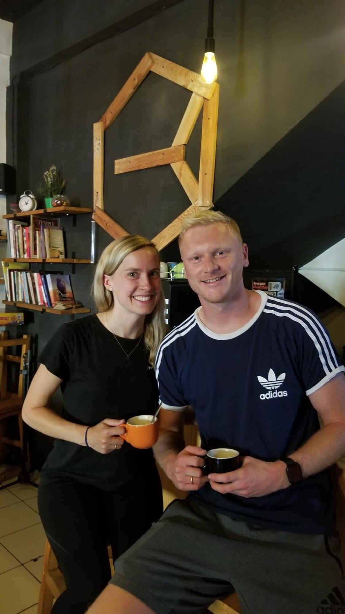 Coffeebunk Hostel Тангеранг Экстерьер фото